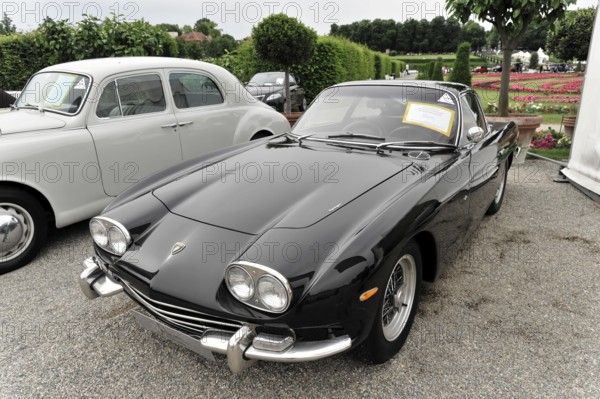 Lamborghini 400 GT, classic car, black sports car in a classic exhibition scene from the side, Retro Classics meets Baroque, Ludwigsburg, Baden-Württemberg, Germany