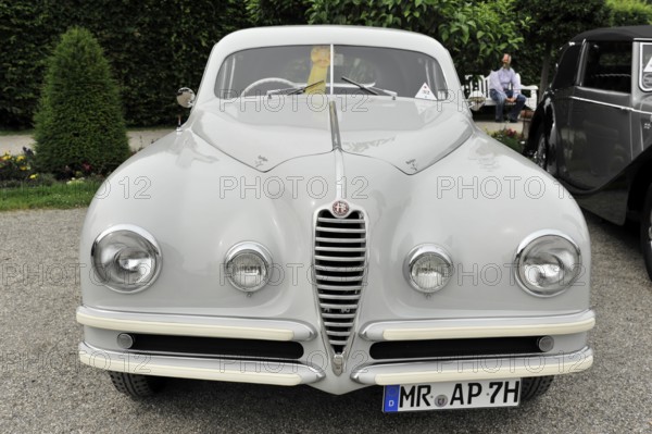 Alfa Romeo 6C 2500 SS Touring, classic car, classic grey sports car with striking radiator grille at a car event, Retro Classics meets Baroque, Ludwigsburg, Baden-Württemberg, Germany