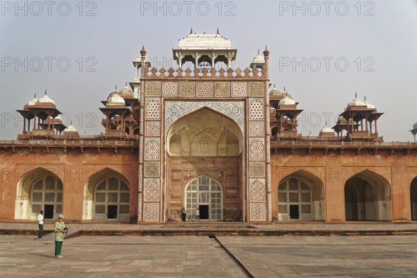 Mausoleum of Itimat-ud-Daula, Tomb, Agra, Uttar Pradesh, India, Asia, Architectural details of a mausoleum with decorative arches and engravings, Jodhpur, Rajasthan, North India