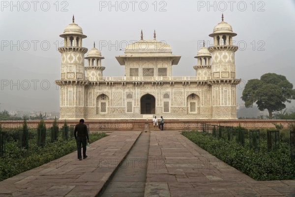 Tomb of Akbar the Great, Sikandra, Agra, Uttar Pradesh, North India, India, Asia, Historic building with elaborate marble façade and surrounding gardens, Jodhpur, Rajasthan