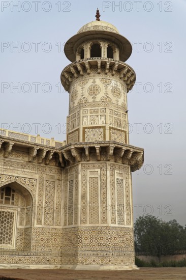 Tomb of Akbar the Great, Sikandra, Agra, Uttar Pradesh, North India, India, Asia, Decorated tower of a historic stone building, Jodhpur, Rajasthan