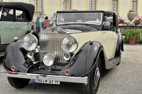 Black and cream-coloured classic car with striking front grille and round headlights, Retro Classics meets Baroque, Ludwigsburg, Baden-Württemberg, Germany