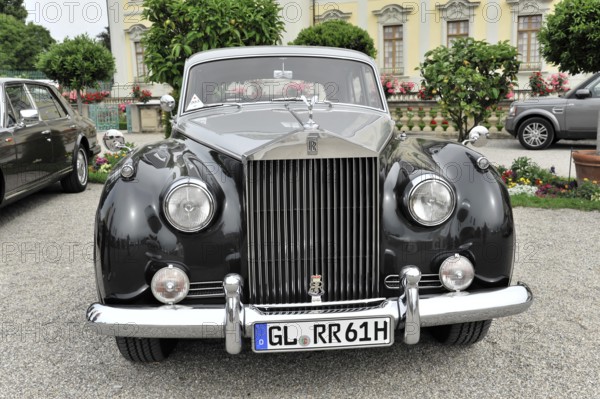Rolls-Royce Silver Cloud, Classic car, Elegant black Rolls-Royce classic car in front of a historic building, Retro Classics meets Baroque, Ludwigsburg, Baden-Württemberg, Germany
