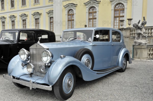 Rolls-Royce Phantom, Classic car, Blue elegant classic car in front of a historic building, noble style, Retro Classics meets Baroque, Ludwigsburg, Baden-Württemberg, Germany