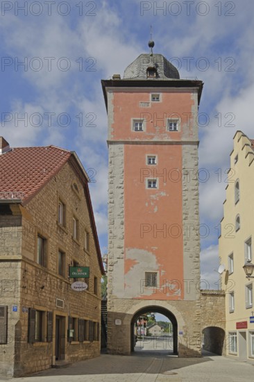 Historic Klingentor gate built in 1307, town gate, town tower, Klingentor tower, Ochsenfurt, Lower Franconia, Franconia, Bavaria, Germany