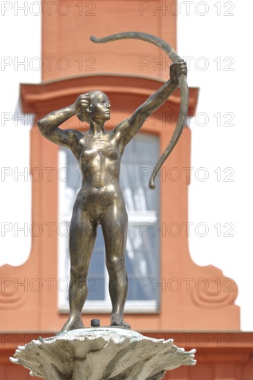 Sculpture Diana by Andreas Krämmer 1993, Diana Fountain, Roman. Goddess of hunting, goddess of the hunt, mythology, archer, archery, archery bow, archery bronze sculpture, modern art, hunting lodge, Bad Rodach, Upper Franconia, Franconia, Bavaria, Germany