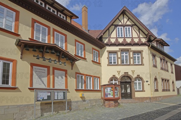 Glockenspiel at the town hall, Bad Rodach, Upper Franconia, Franconia, Bavaria, Germany