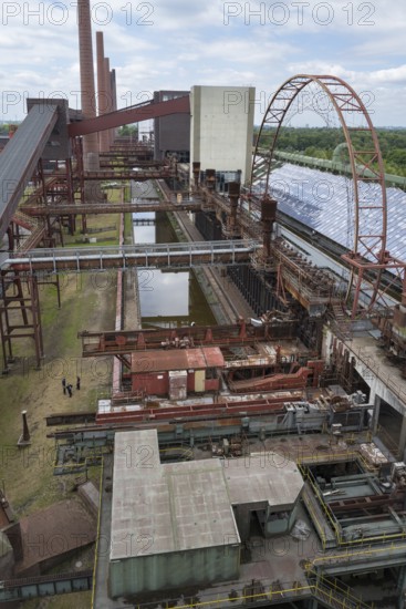 View of the coking plant from above, Zollverein Coal Mine Industrial Complex, UNESCO World Heritage Site, Route of Industrial Heritage, Essen, Ruhr area, North Rhine-Westphalia, Germany