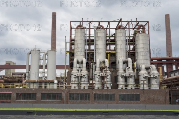 Chemical plant on the site of the coking plant, Zollverein Coal Mine Industrial Complex, UNESCO World Heritage Site, Route of Industrial Heritage, Essen, Ruhr area, North Rhine-Westphalia, Germany