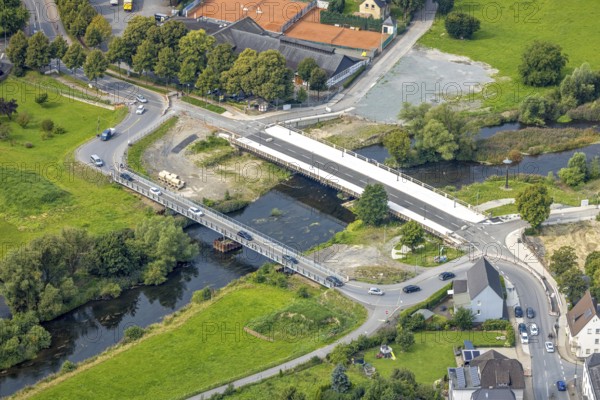 Aerial view, temporary bridge and construction site with new construction of the Dinscheder Ruhrbrücke Glösinger Straße (L735) over the river Ruhr, Glösingen, Arnsberg, Ruhr area, North Rhine-Westphalia, Germany, construction work, construction area, building site, building plots, construction project, construction site, bridge, DE, Europe, aerial view, aerial photography, aerial photography, new construction, overview, bird's-eye view, overview