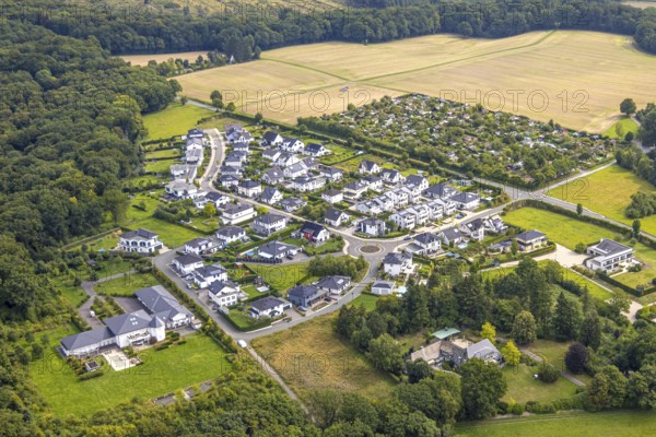 Aerial view, new housing estate Zum Dollberg, allotment garden association Neheim e. V., Neheim, Arnsberg, Ruhr area, North Rhine-Westphalia, Germany, DE, Europe, community garden, property tax, real estate, KGV, allotment garden, allotment garden site, allotment garden association, allotment gardener association, allotment colony, aerial view, aerial photography, allotment garden, overview, bird's eye view, housing estate, housing and living, residential area, quality of living, residential neighbourhood, housing estate, residential area, birds-eyes view, overview