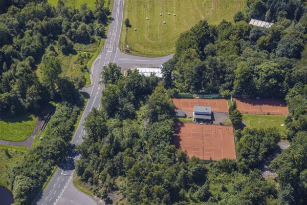 Aerial view, tennis court TuS 09 Drolshagen, Drolshagen, Sauerland, North Rhine-Westphalia, Germany, DE, Europe, aerial view, aerial photography, aerial photography, Ruhr area, sport, tennis, tennis facility, tennis courts, overview, bird's-eye view, overview