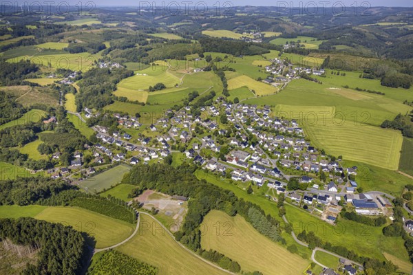 Aerial view, residential area, view of Schreibershof district in hilly landscape, Schreibershof, Drolshagen, Sauerland, North Rhine-Westphalia, Germany, DE, Europe, property tax, real estate, aerial view, aerial photography, aerial photography, Ruhr area, overview, bird's-eye view, meadows and fields, residential area, living and living, residential area, residential quality, residential neighbourhood, housing estate, residential district, bird's-eye view, overview
