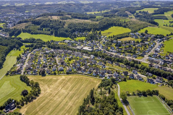 Aerial view, residential area, view of Hützemert district, forest area with forest damage and hilly landscape, Hützemert, Drolshagen, Sauerland, North Rhine-Westphalia, Germany, DE, Europe, property tax, real estate, aerial view, aerial photography, aerial photography, Ruhr area, overview, bird's-eye view, residential complex, living and living, residential area, quality of life, residential neighbourhood, housing estate, residential district, bird's-eye view, overview