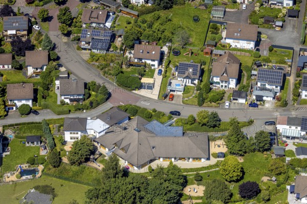Aerial photo, Kita GFO Kindergarten und Familienzentrum Herrnscheider Kindernest Drolshagen, Drolshagen, Sauerland, North Rhine-Westphalia, Germany, DE, Europe, kindergarten, day-care centre, day-care centre, day-care centre, aerial photo, aerial photography, aerial photography, Ruhr area, overview, bird's-eye view, overview