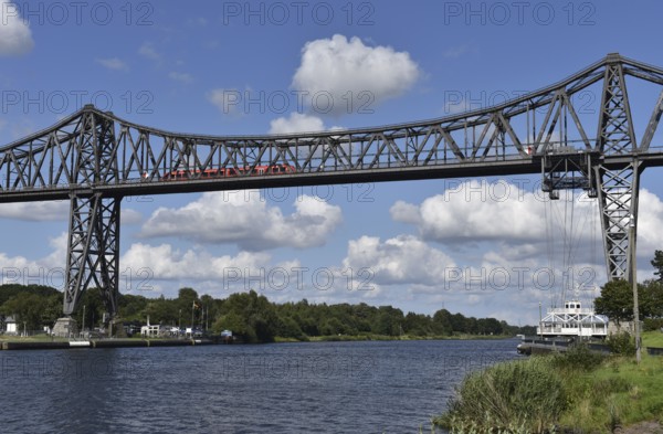 Floating boat at the Rendsburg High Bridge, NOK, Kiel Canal, Kiel Canal, Schleswig-Holstein, Germany