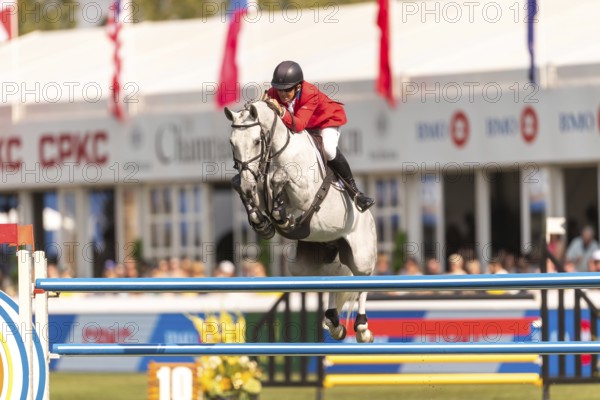 Aaron Vale of the USA, riding Styles, competes in the first round of the 2025 BMO Nations Cup during the Spruce Meadows Masters on September 6, 2025 in Calgary, Alberta, Canada, North America