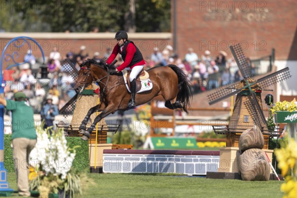 Pedro Pasquel of Mexico, riding Chakkalou PS, competes in the first round of the 2025 BMO Nations Cup during the Spruce Meadows Masters on September 6, 2025 in Calgary, Alberta, Canada, North America