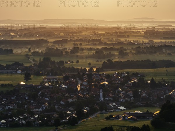 Place, houses, morning light, sunrise, fog, summer, Uffing am Staffelsee, foothills of the Alps, Bavaria, Germany