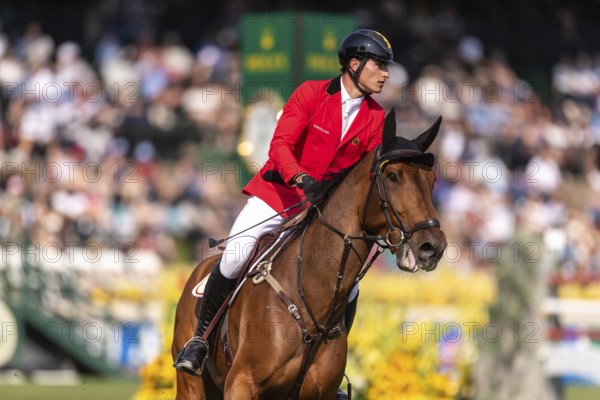 Thibault Philippaerts of Belgium, riding Lyandro, competes in the first round of the 2025 BMO Nations Cup during the Spruce Meadows Masters on September 6, 2025 in Calgary, Alberta, Canada, North America