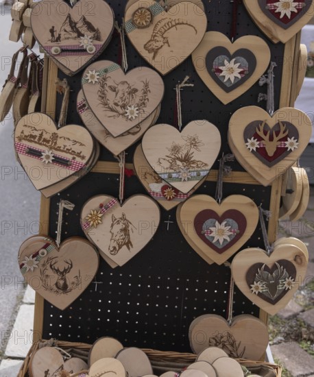 Hearts, wood, craft, tradition, farmers' market, Taxenbach, Pinzgau