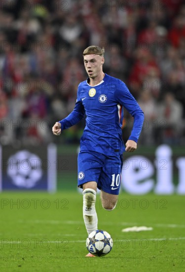 Cole Palmer Chelsea FC The Blues (10) on the ball Champions League, Allianz Arena, Munich, Bavaria, Germany