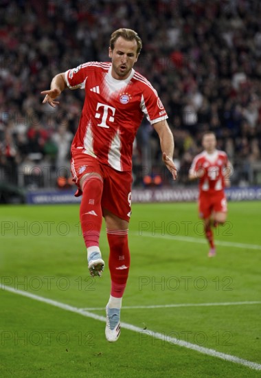 Goal celebration Harry Kane FC Bayern Munich FCB (09) Champions League, Allianz Arena, Munich, Bavaria, Germany