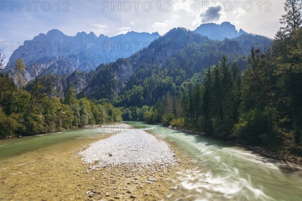Enns with gravel bank surrounded by wooded banks, Reichenstein group in the background, Gesäuse, Styria, Austria