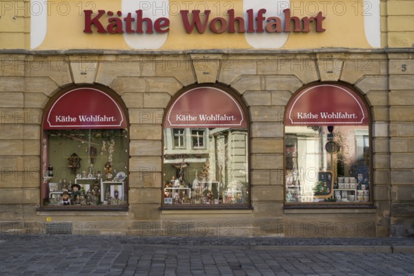 Façade and shop window, Käthe Wohlfahrt shop, Old Town, UNESCO World Heritage Site, Bamberg, Upper Franconia, Franconia, Bavaria, Germany