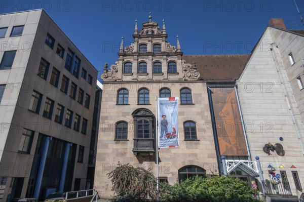 Former patrician house, mentioned in 1517, rebuilt in 1611 in Italian Renaissance style, toy museum since 1971, Karlstr. 13, Nuremberg, Middle Franconia, Bavaria, Germany
