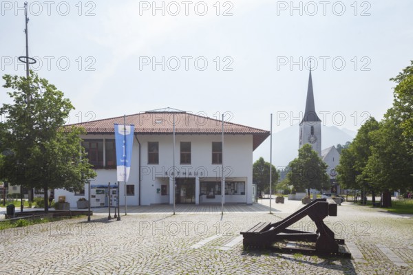 Town hall and parish church Zum Kostbaren Blut, Marquartstein, Chiemgau, Upper Bavaria, Bavaria, Germany