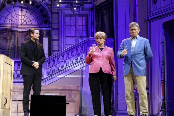 Max Britschgi, Christoph Marti (Merkel) and Tobias Bonn (J. Sauer) at the photo rehearsal for Miss Merkel - Murder in the Uckermark at the Komödie am Kudamm in the Ernst-Reuter-Saal in Berlin on 18 September 2025