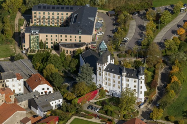 Saarländische Spielbanken GmbH Casino Schloss Berg, Renaissance castle on the Upper Moselle, Casino Schloss Berg, Nennig, Perl, Saarland, Germany, Europe, aerial photo, birds-eyes view, aerial photography, aerial photography, overview, bird's eye view