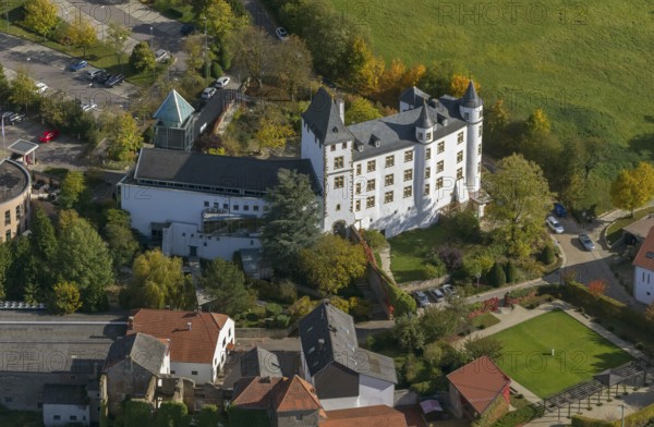 Saarländische Spielbanken GmbH Casino Schloss Berg, Renaissance castle on the Upper Moselle, Casino Schloss Berg, Nennig, Perl, Saarland, Germany, Europe, aerial photo, birds-eyes view, aerial photography, aerial photography, overview, bird's eye view