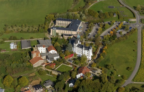 Saarländische Spielbanken GmbH Casino Schloss Berg, Renaissance castle on the Upper Moselle, Casino Schloss Berg, Nennig, Perl, Saarland, Germany, Europe, aerial photo, birds-eyes view, aerial photography, aerial photography, overview, bird's eye view