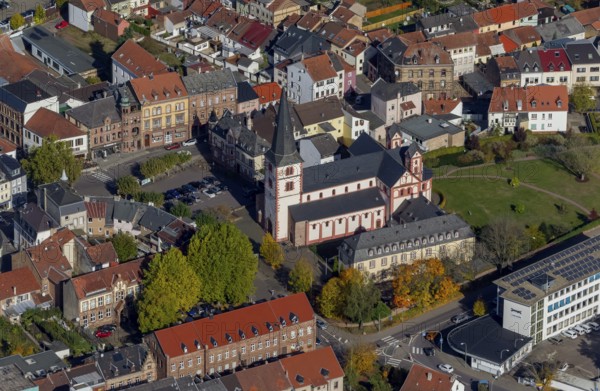 Aerial view, Church of St Peter, late Romanesque basilica with three naves, Merzig, Saarland, Germany, Europe, birds-eyes view, aerial photography, aerial photography, overview, bird's eye view