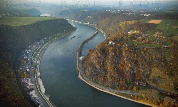 The Loreley, Lorelei, slate cliffs in the UNESCO World Heritage Upper Middle Rhine Valley near Sankt Goarshausen, Rhine Valley, Rhine, inland navigation, Rhine meanders, shallows, autumn leaves, Sankt Goar, Rhineland-Palatinate, Germany, Urbar, Europe, aerial photo, birds-eyes view, aerial photography, aerial photography, overview, overview, bird's eye view
