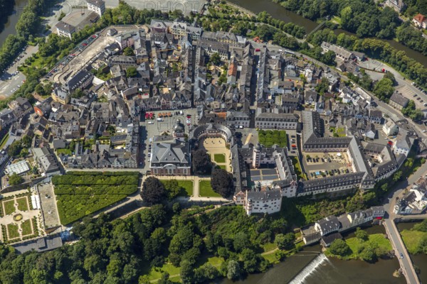 Renaissance castle Weilburg, Weilburg castle, baroque castle, old town hall and castle church with tower, river Lahn, Weilburg, district Limburg-Weilheim, Hesse, Germany, Europe, aerial view, birds-eyes view, aerial photography, aerial photography, overview, bird's eye view