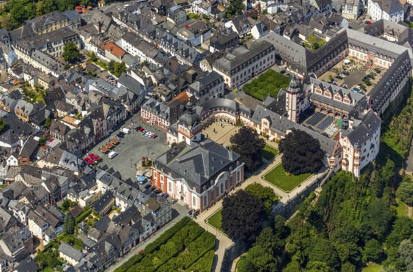 Renaissance castle Weilburg, Weilburg castle, baroque castle, old town hall and castle church with tower, river Lahn, Weilburg, district Limburg-Weilheim, Hesse, Germany, Europe, aerial view, birds-eyes view, aerial photography, aerial photography, overview, bird's eye view