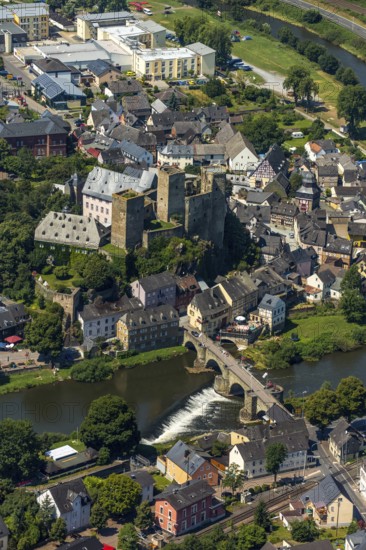Runkel Castle with Lahn and Lahn bridge, ruins of a medieval hilltop castle in the town of Runkel, Runkel, Lahnkreis, Hesse, Germany, Europe, aerial view, bird's eye view, aerial photography, aerial photography, overview, bird's eye view