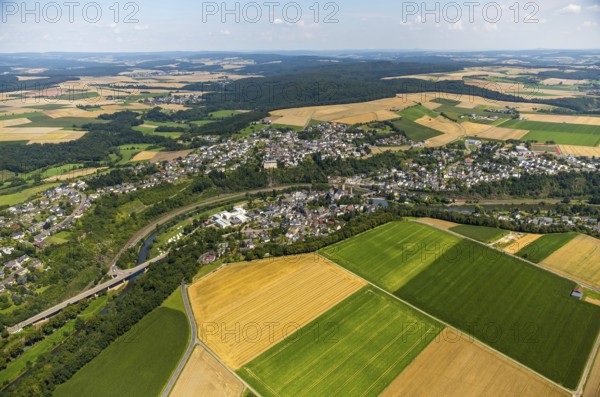 Runkel Castle with Lahn and Lahn bridge, ruins of a medieval hilltop castle in the town of Runkel, Runkel, Lahnkreis, Hesse, Germany, Europe, aerial view, bird's eye view, aerial photography, aerial photography, overview, bird's eye view