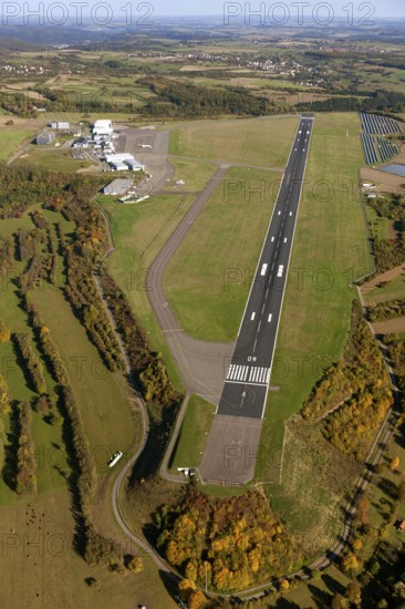 Saarbrücken-Ensheim Airport, Saarbrücken Airport, Saarbrücken, Saarbrücken, Saarland, Germany, Europe, aerial view, birds-eyes view, aerial photography, aerial photography, aerial photography, overview, bird's-eye view, state capital