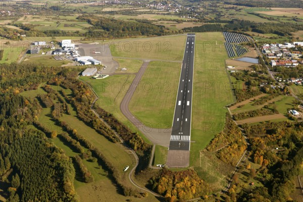 Saarbrücken-Ensheim Airport, Saarbrücken Airport, Saarbrücken, Saarbrücken, Saarland, Germany, Europe, aerial view, birds-eyes view, aerial photography, aerial photography, aerial photography, overview, bird's-eye view, state capital