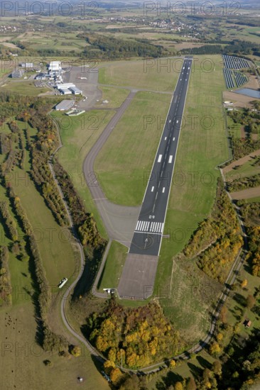 Saarbrücken-Ensheim Airport, Saarbrücken Airport, Saarbrücken, Saarbrücken, Saarland, Germany, Europe, aerial view, birds-eyes view, aerial photography, aerial photography, aerial photography, overview, bird's-eye view, state capital