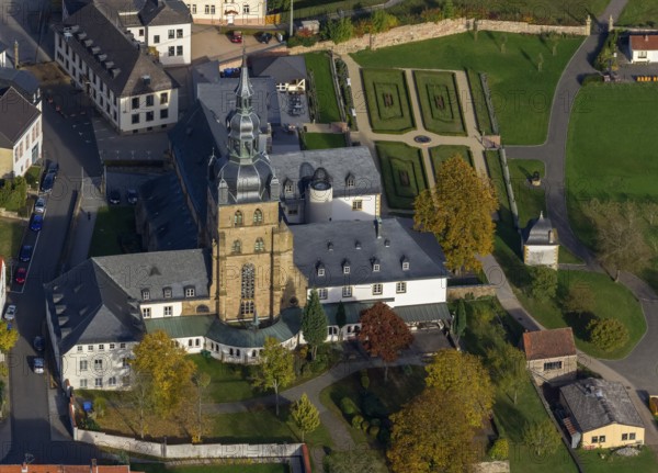 Church and Benedictine Abbey Tholey, Tholey, Saarbrücken, Saarland, Germany, Europe, aerial view, birds-eyes view, aerial photography, aerial photography, overview, overview, bird's eye view