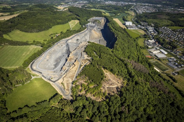 Aerial view, Heinrich Ebel GmbH quarry, Arnsberg, Sauerland, Hochsauerlandkreis, North Rhine-Westphalia, Germany, DE, Europe, Gut Habbel, aerial view, aerial photography, aerial photography, overview, bird's-eye view, overview