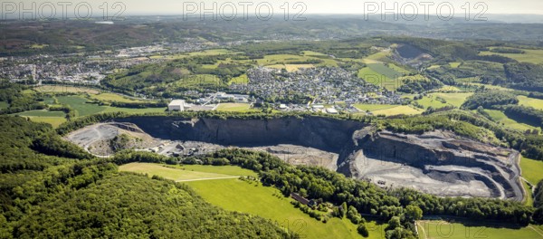 Aerial view, Heinrich Ebel GmbH quarry, Arnsberg, Sauerland, Hochsauerlandkreis, North Rhine-Westphalia, Germany, DE, Europe, Gut Habbel, aerial view, aerial photography, aerial photography, overview, bird's-eye view, overview