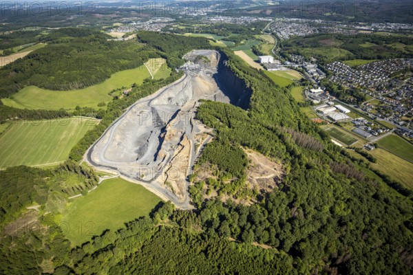 Aerial view, Heinrich Ebel GmbH quarry, Arnsberg, Sauerland, Hochsauerlandkreis, North Rhine-Westphalia, Germany, DE, Europe, Gut Habbel, aerial view, aerial photography, aerial photography, overview, bird's-eye view, overview