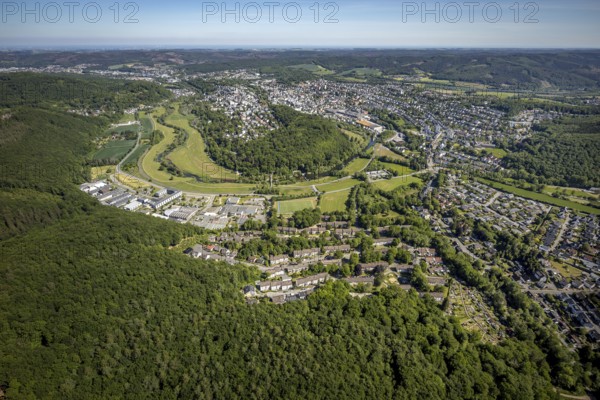 Aerial view, local view Wennigloh in forest area, Eichholz forest, river Ruhr, Ruhr loop, Arnsberg, Sauerland, Hochsauerlandkreis, North Rhine-Westphalia, Germany, DE, Europe, distant view, property tax, real estate, aerial view, aerial photography, aerial photography, nature reserve Eichholz, local view, Ruhraue, townscape, urban area, overview, bird's eye view, forest area, living and life, residential area, residential buildings, birds-eyes view, overview