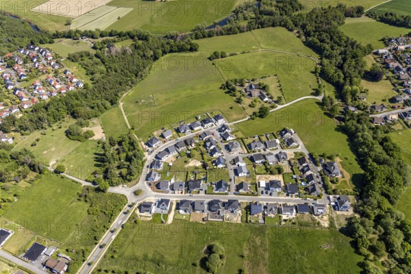 Aerial view, new development area residential area Scheidsiepen, Arnsberg, Sauerland, Hochsauerlandkreis, North Rhine-Westphalia, Germany, DE, Europe, property tax, real estate, roundabout, aerial view, aerial photography, aerial photography, overview, bird's-eye view, residential area, residential buildings, residential quality, residential neighbourhood, housing estate, birds-eyes view, overview
